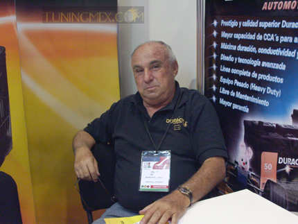 Mario Goldsmith, técnico de la empresa