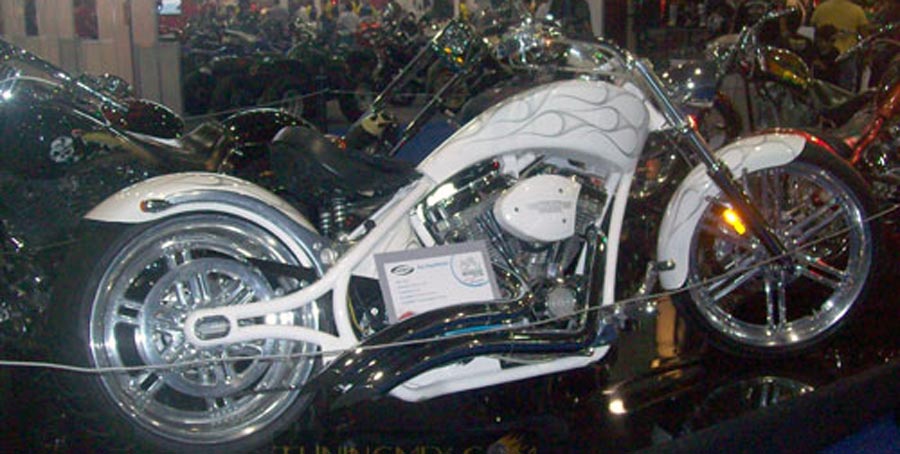 Photo of Salón Internacional de la  Motocicleta México (SIMM) 2011